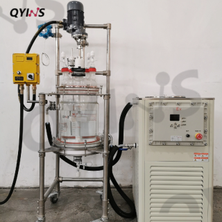 新款螺紋口玻璃固相反應(yīng)釜 過濾反應(yīng)釜 夾套全包防爆20L